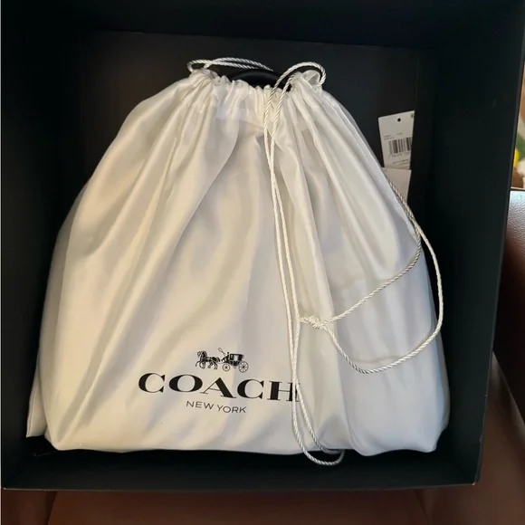 Coach Empire 28 Carryall in Black - Picture 10 of 11